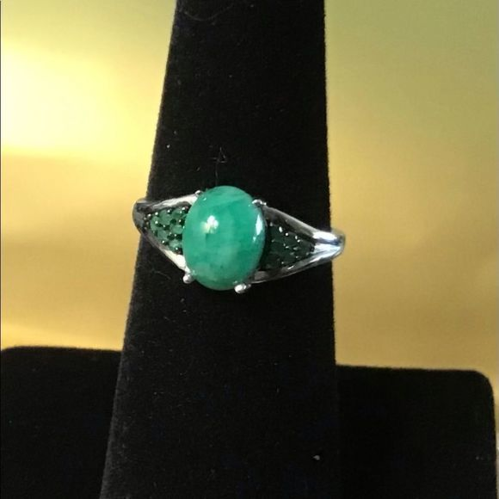 Sterling‎ Silver Emerald Ring Size 6 Petite